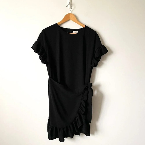 Aritzia Wilfred Ninette  Ruffle Drape Dress Black Size Medium - Picture 4 of 10